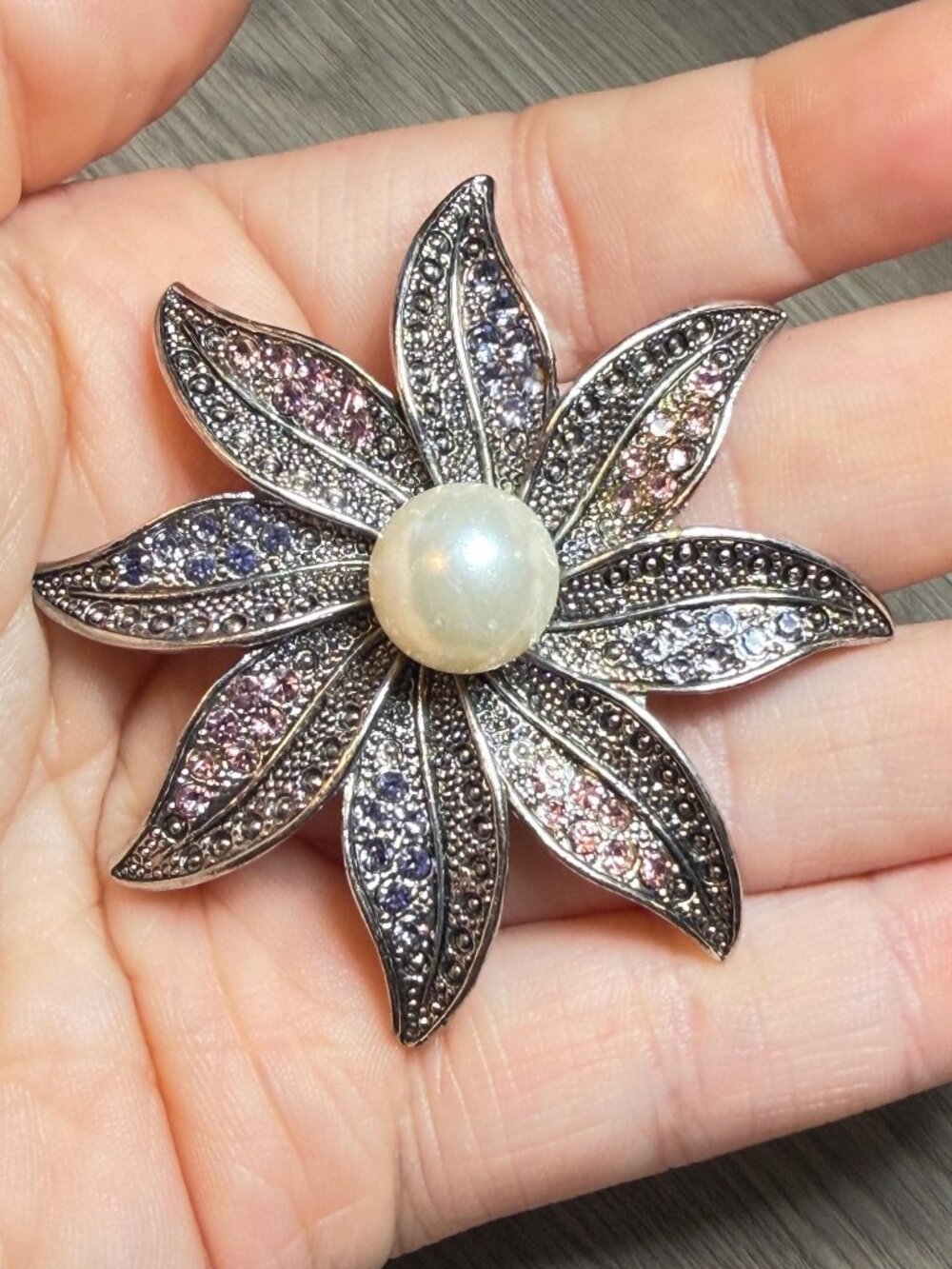 Premier Designs Flower Brooch Pendant Vintage Faux Pearl Pastel Rhinestones 2.25